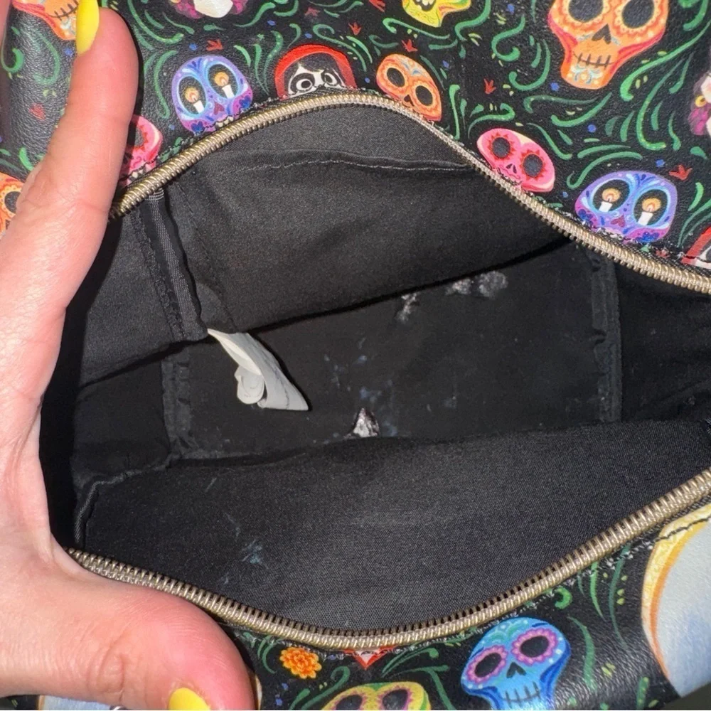 Loungefly Disney Pixar Coco Skulls Mini Backpack dia de los muertos halloween
